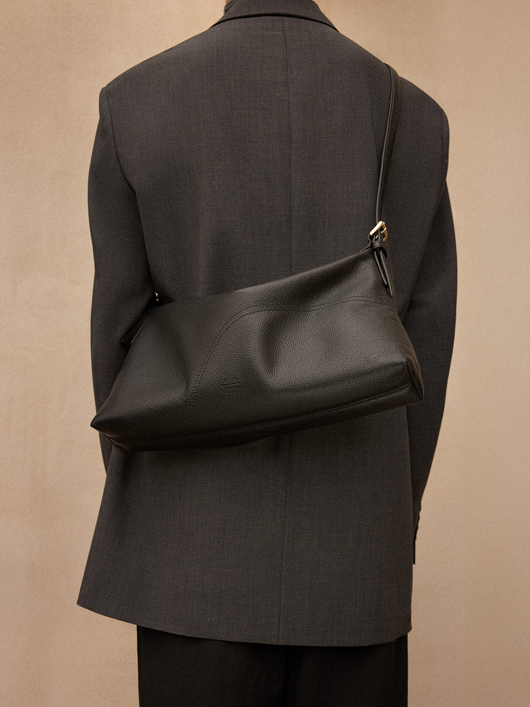 Castellare Black Grained Leather Shoulder bag