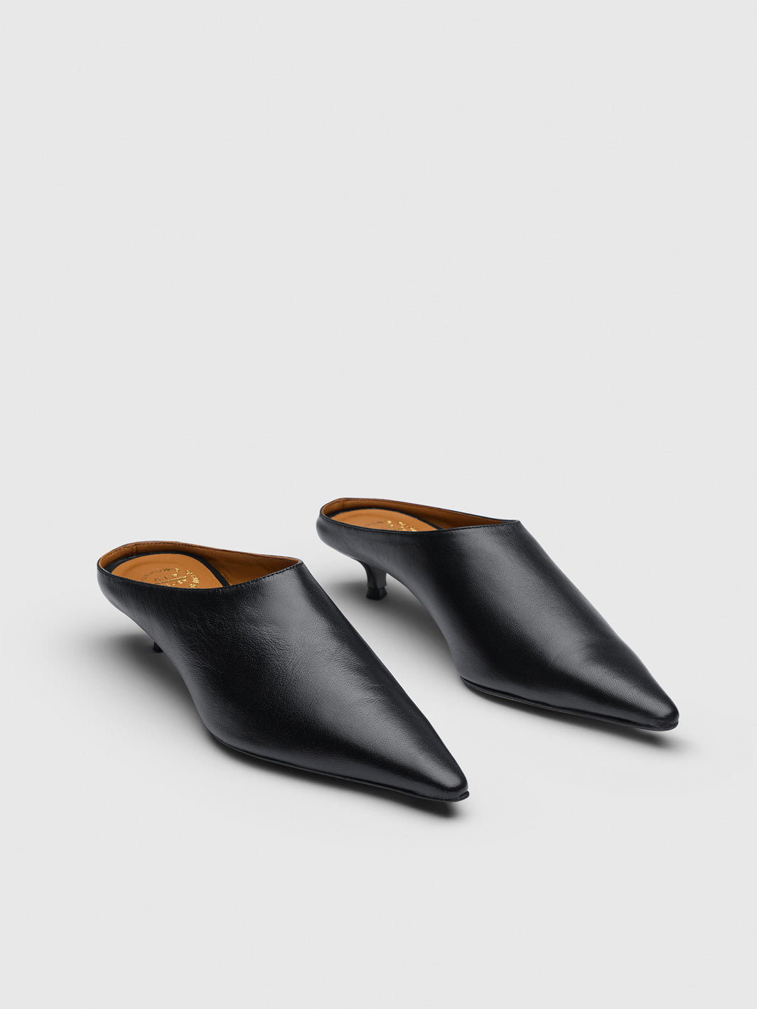 Illasi Black Shiny Nappa Mules