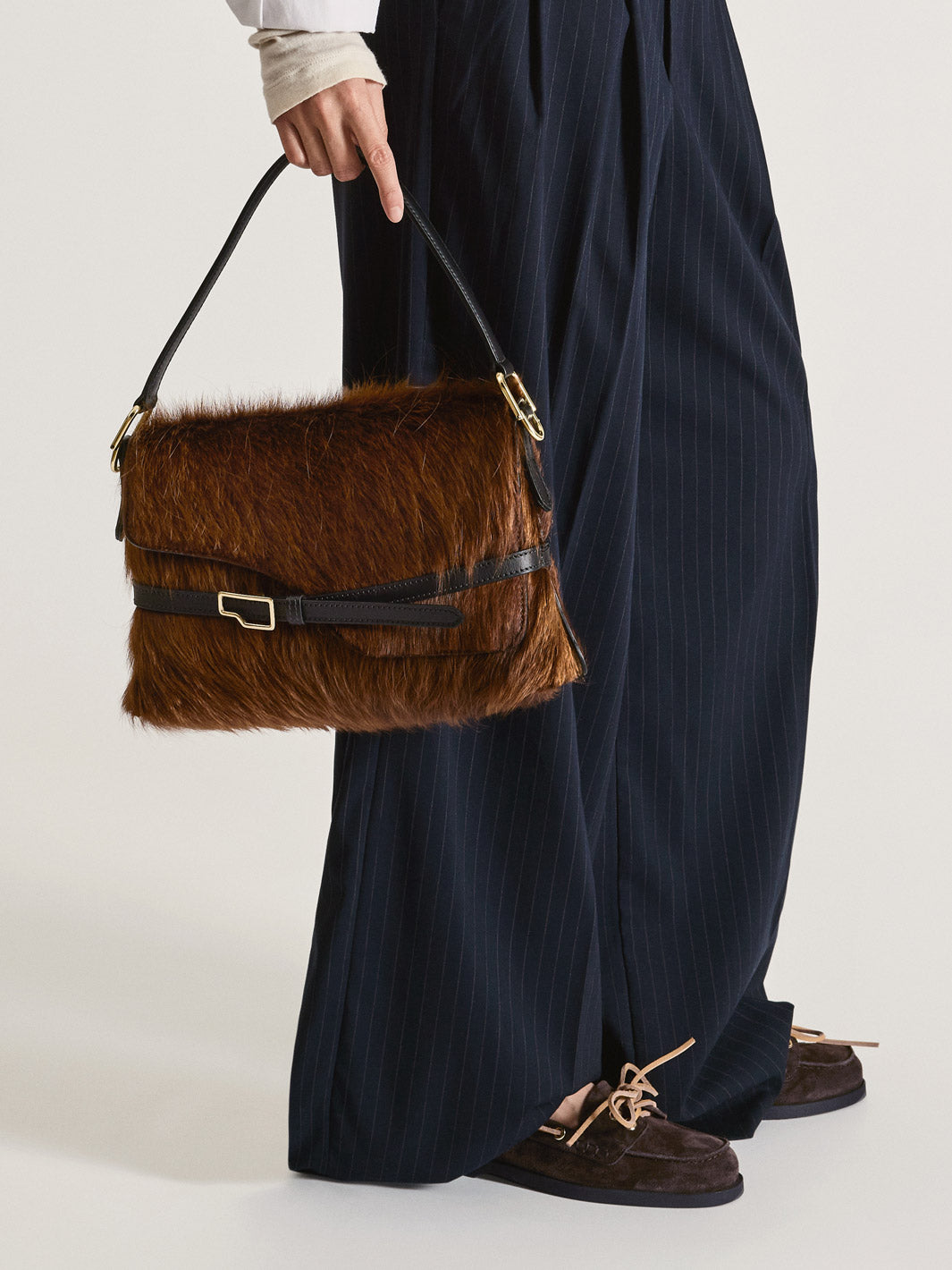Lierna Cannella/Black Pony/Leather Shoulder bag