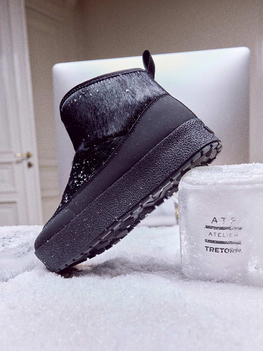 Bormio Black Pony Boot