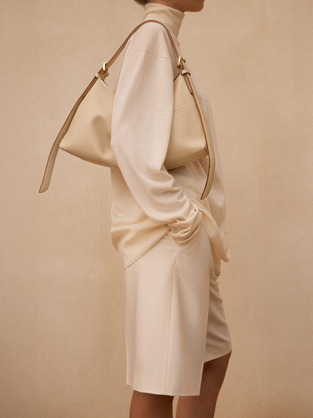 Castellare Mandorla Grained Leather Shoulder bag | ATP Atelier