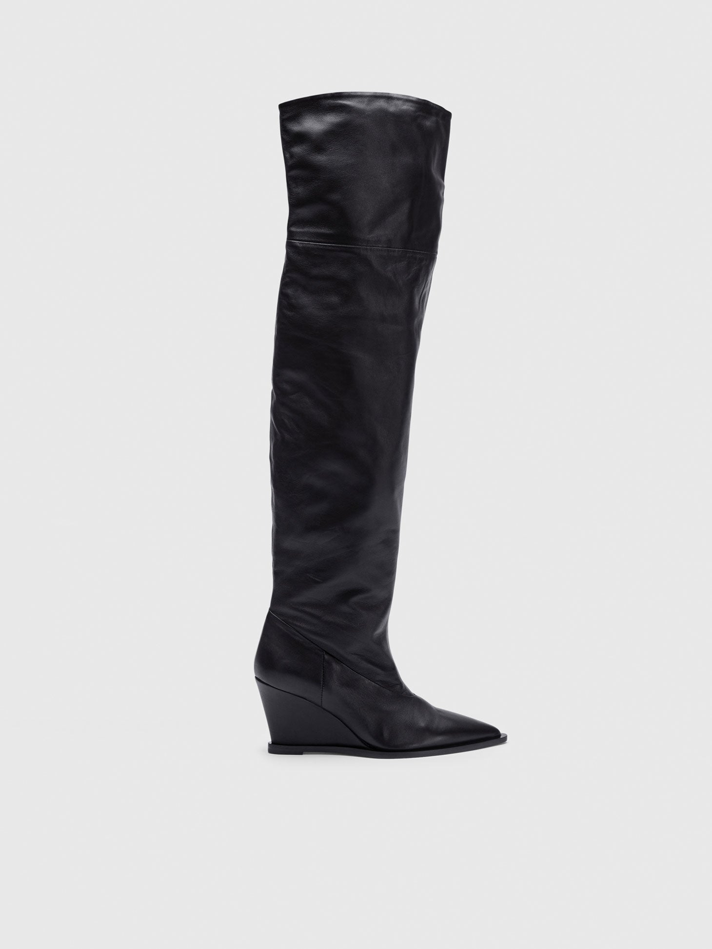 Finally, Trendy Over-the-Knee Boots Made Specifically for Thick Thighs