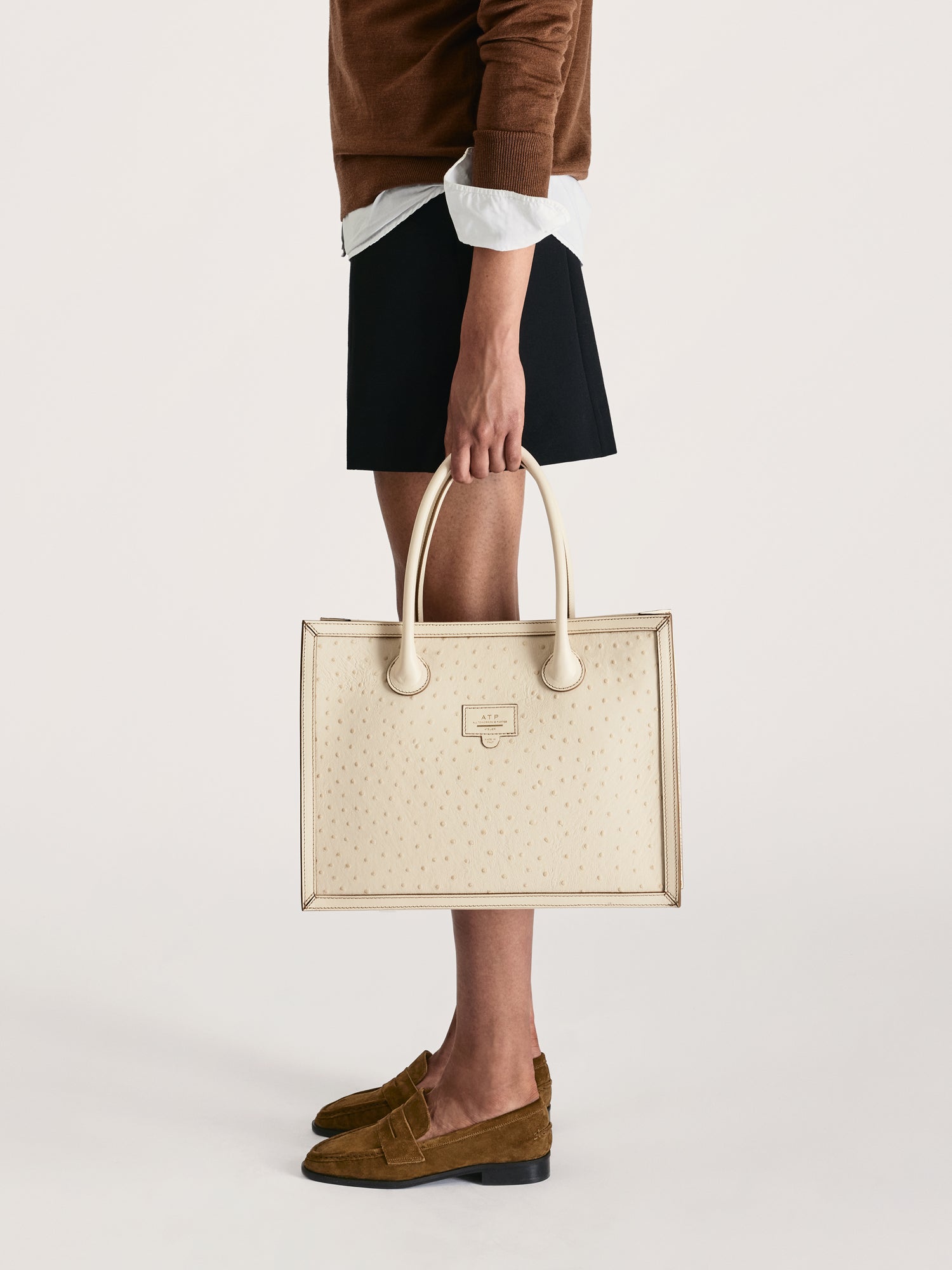 Montefalcione Linen Printed Ostrich Book bag
