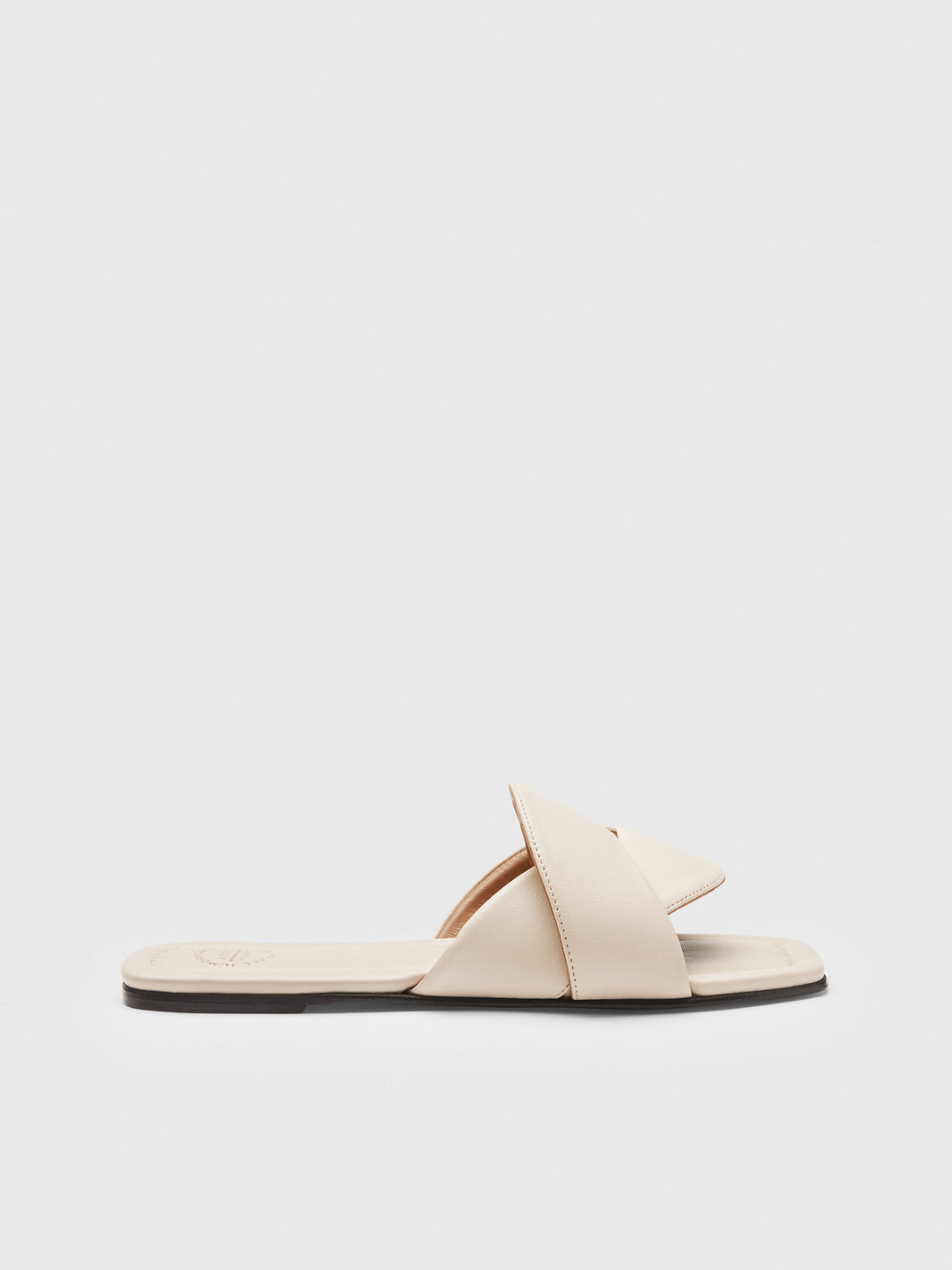 Capurso Limestone Nappa Flat sandals