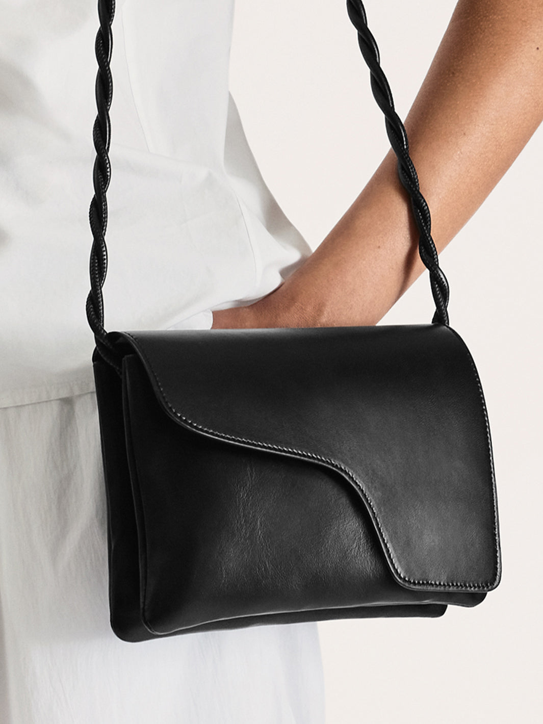 Duronia Black Nappa Mini crossbody bag | ATP Atelier | Official Site