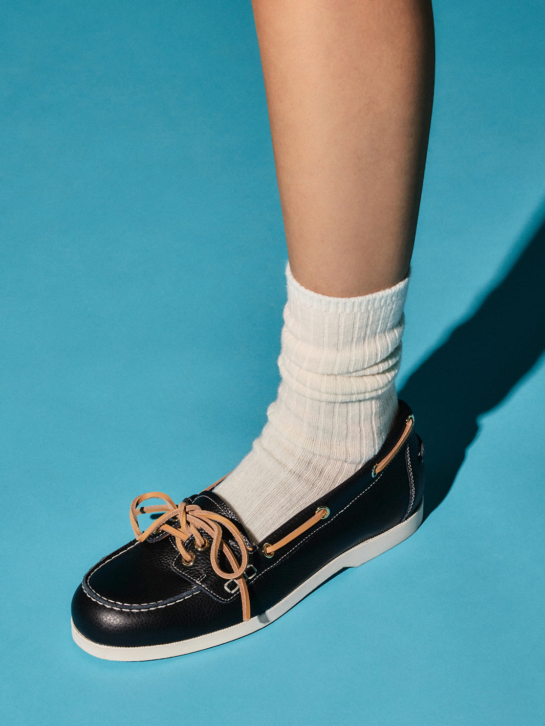 Nesso Black/Contrast Stitch Grained Leather Boat shoes