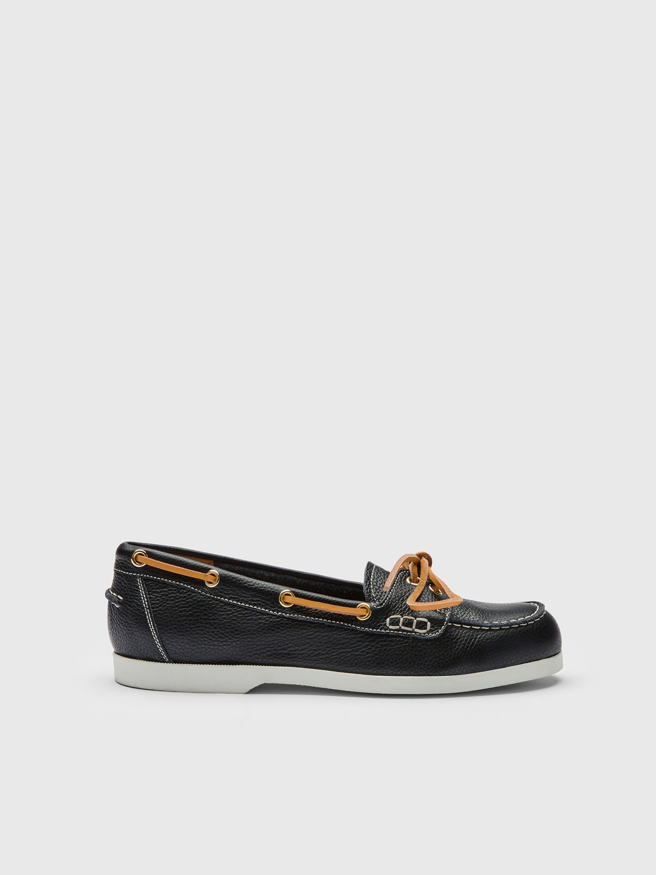 Nesso Black/Contrast Stitch Grained Leather Boat shoes