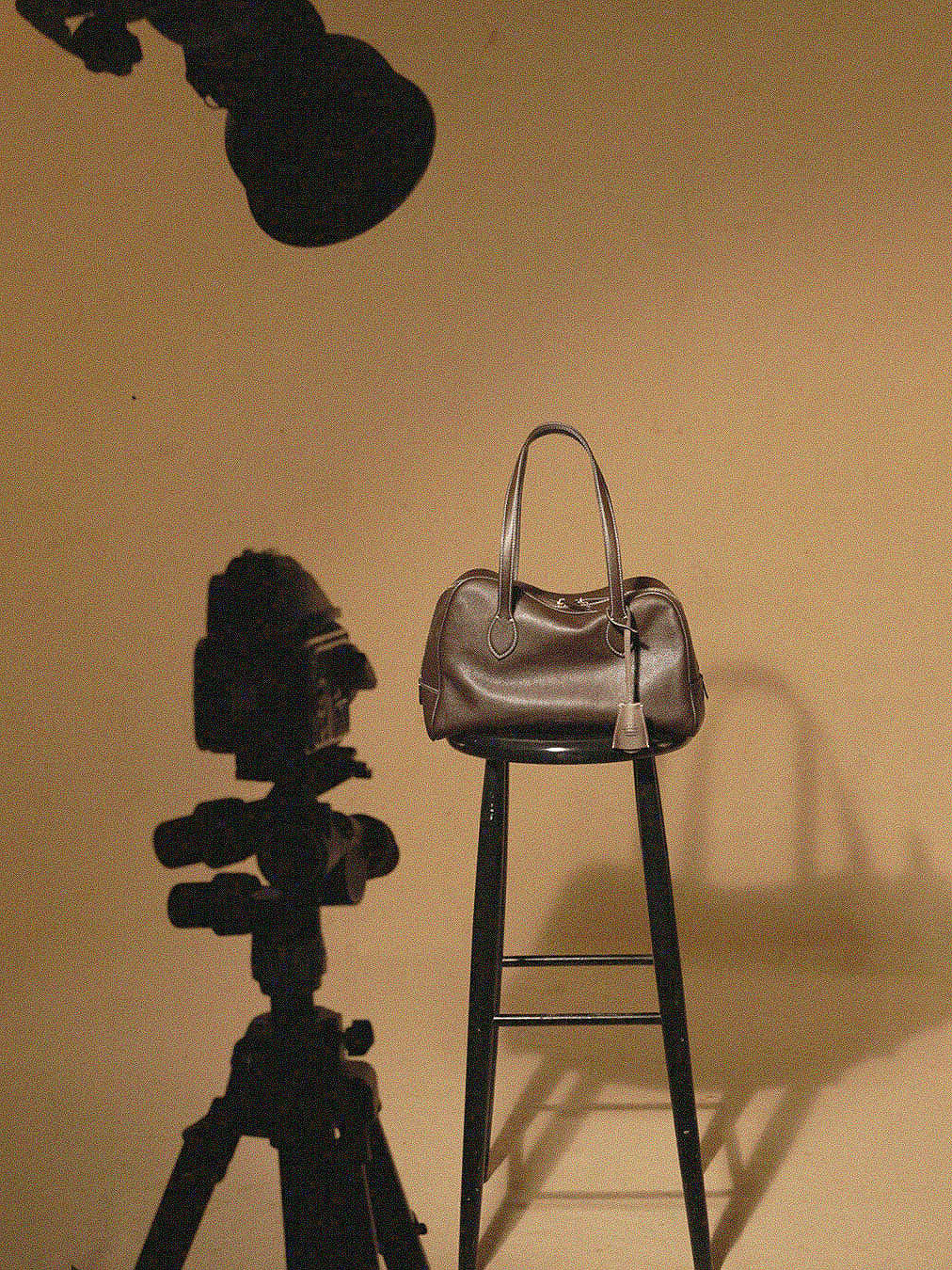 Pienza Black Leather Large tote Bag | ATP Atelier | Official