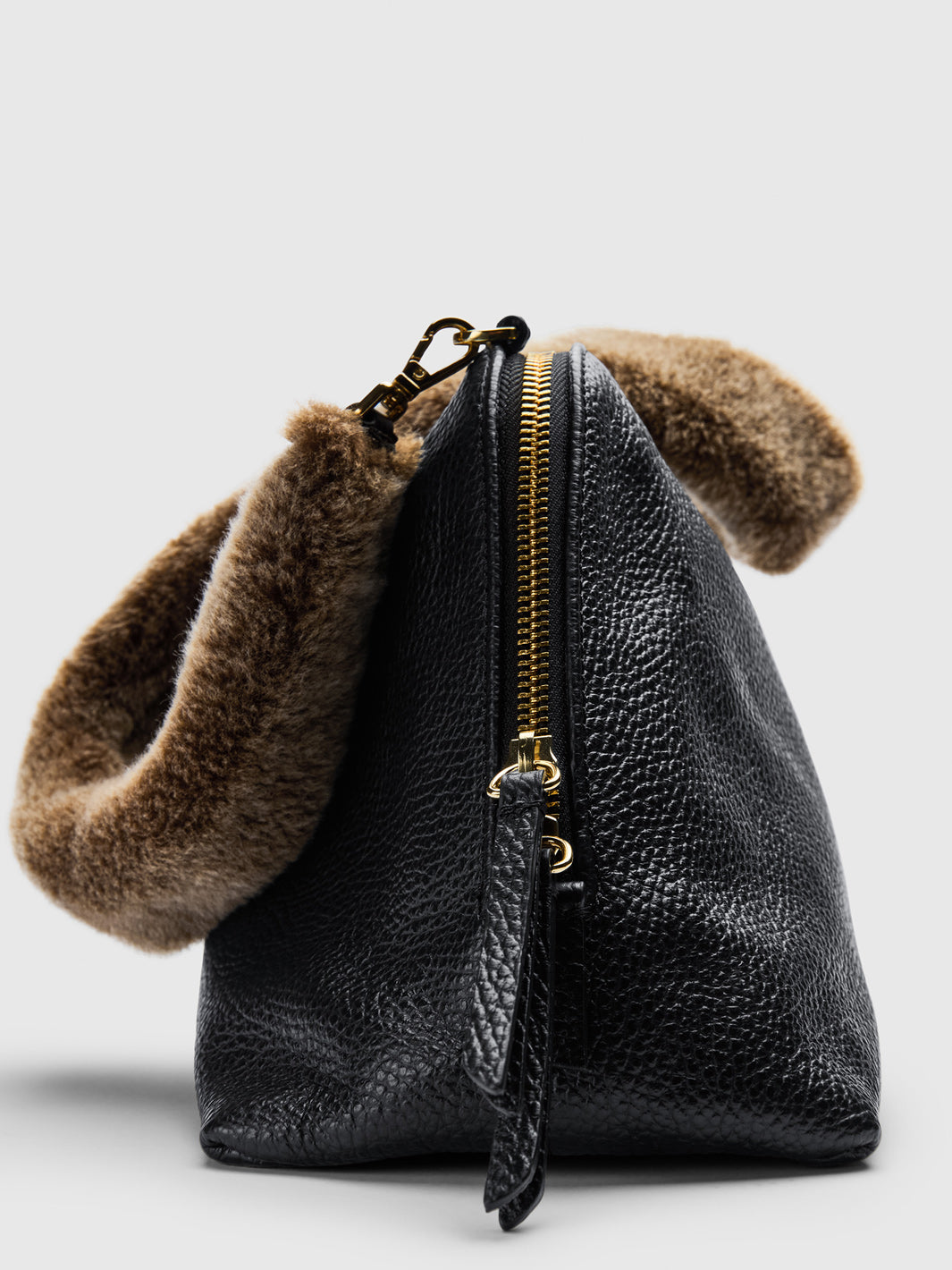 Novate Black/Orsetto Clutch