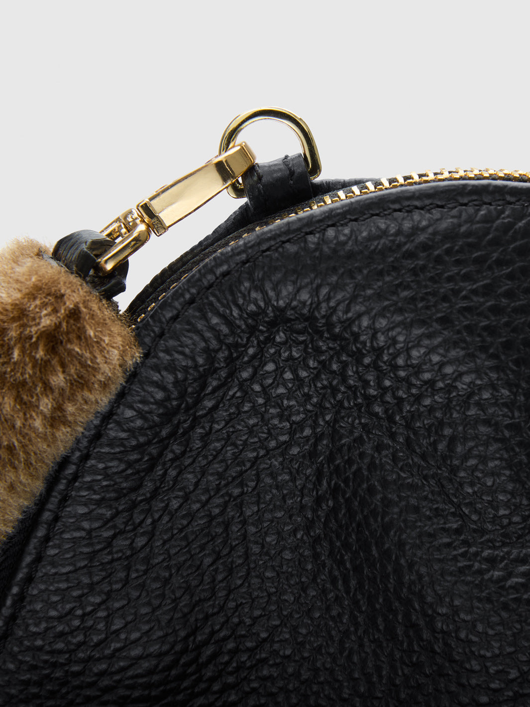 Novate Black/Orsetto Clutch