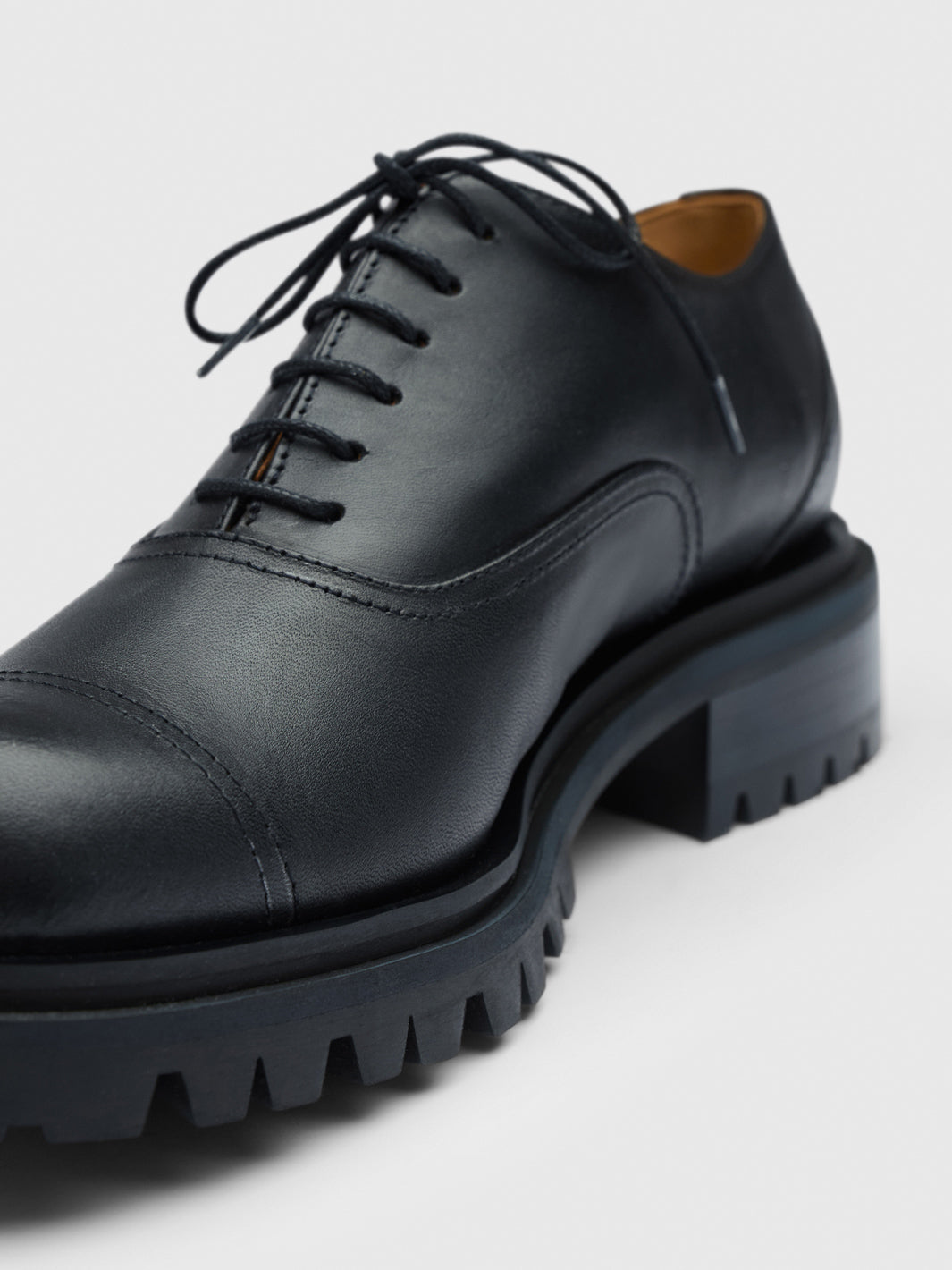 Spinea Black Leather Lace-up shoes
