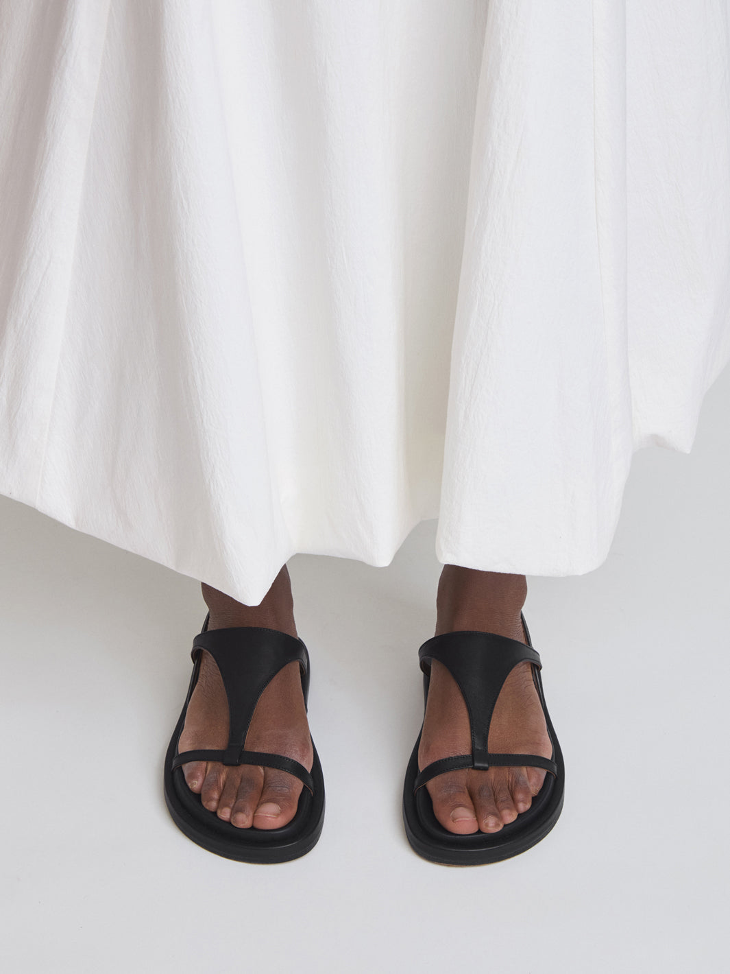 Ultimo Black Leather Comfy sandals | ATP Atelier | Official Site