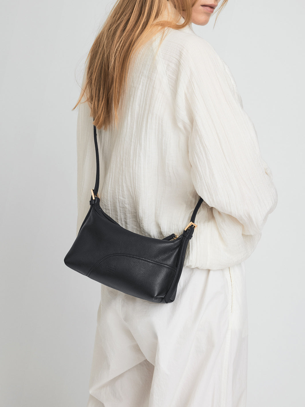 Vadena Black Grained Leather Pouch