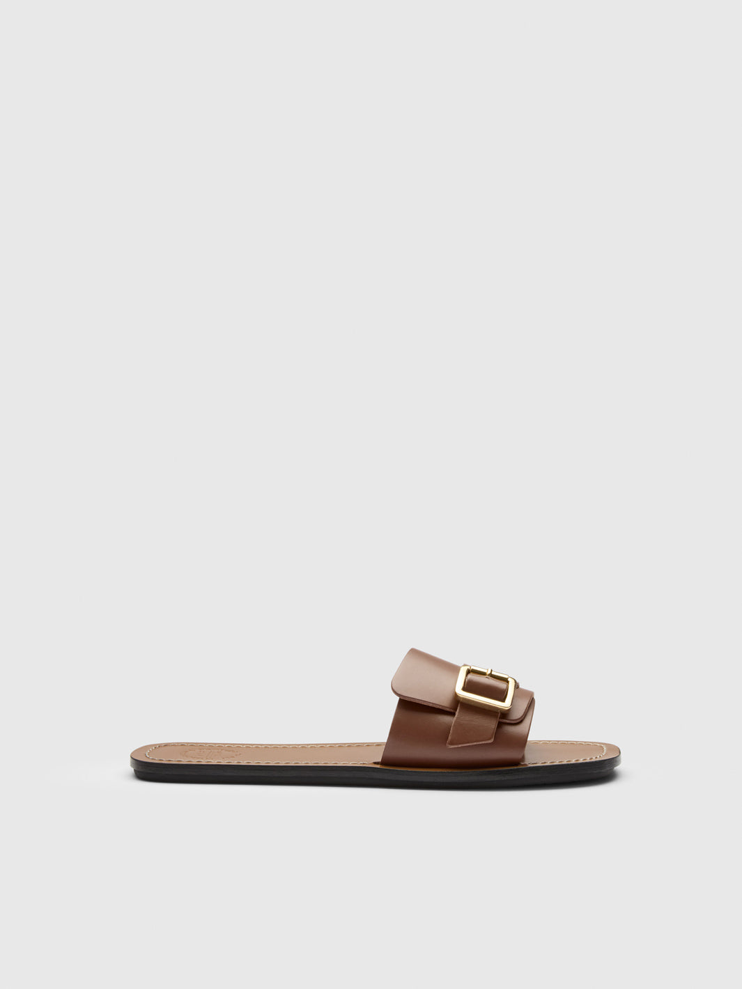 Velturno Cannella Leather Flat sandals