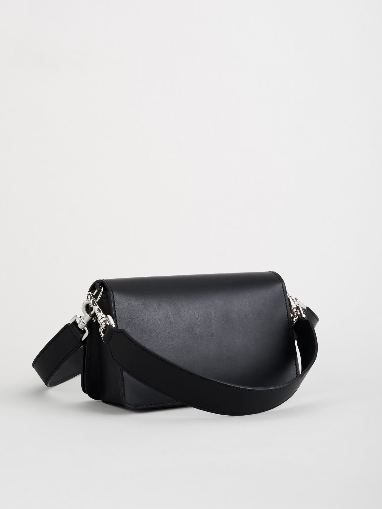 Assisi Black/Silver Leather Shoulder Bag