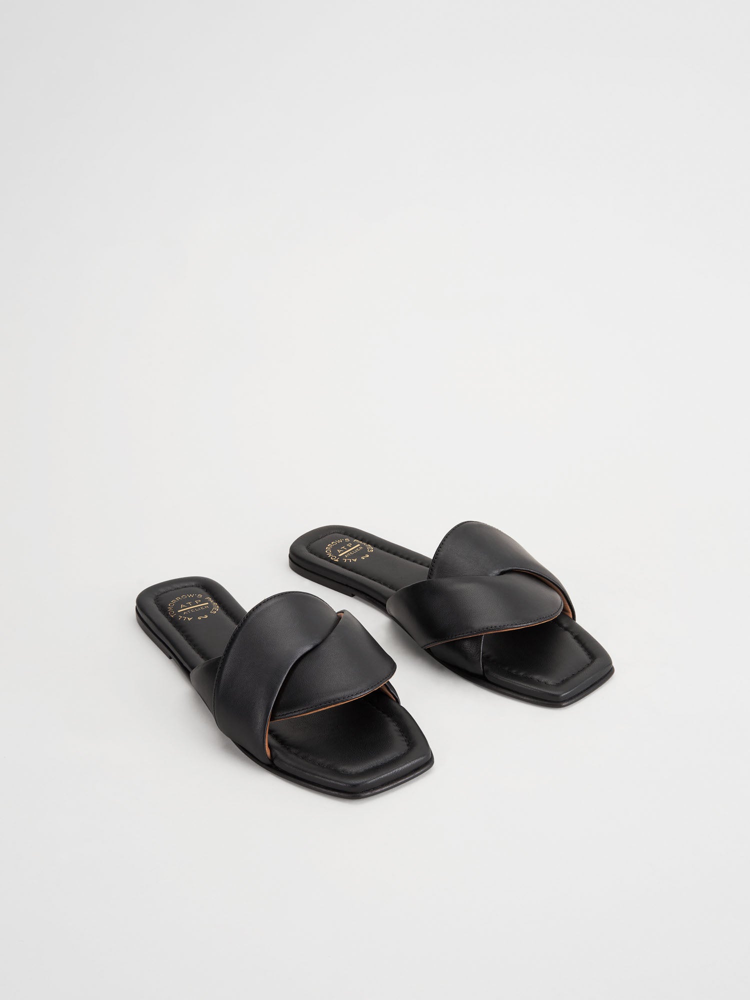 Capurso Black Nappa Flat sandals – ATP Atelier