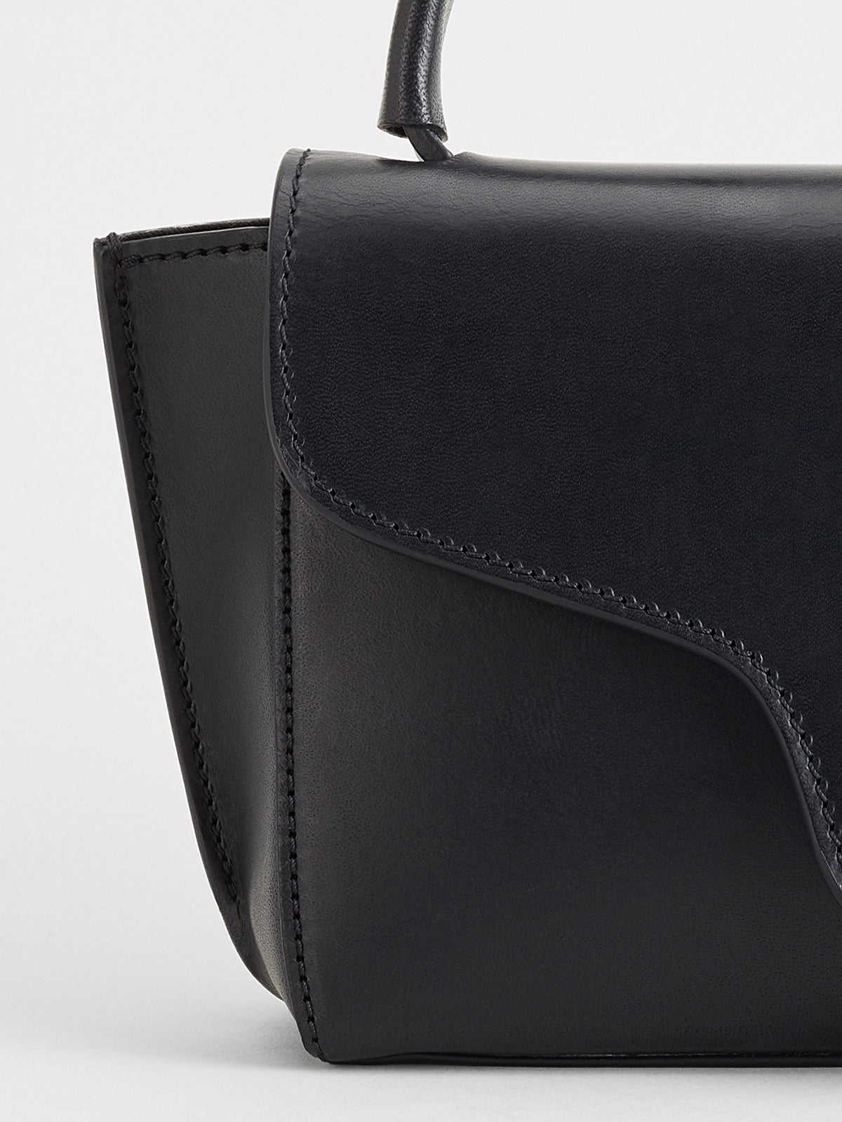 Montalcino Black Leather/Feathers Mini Handbag | ATP Atelier | Official Site